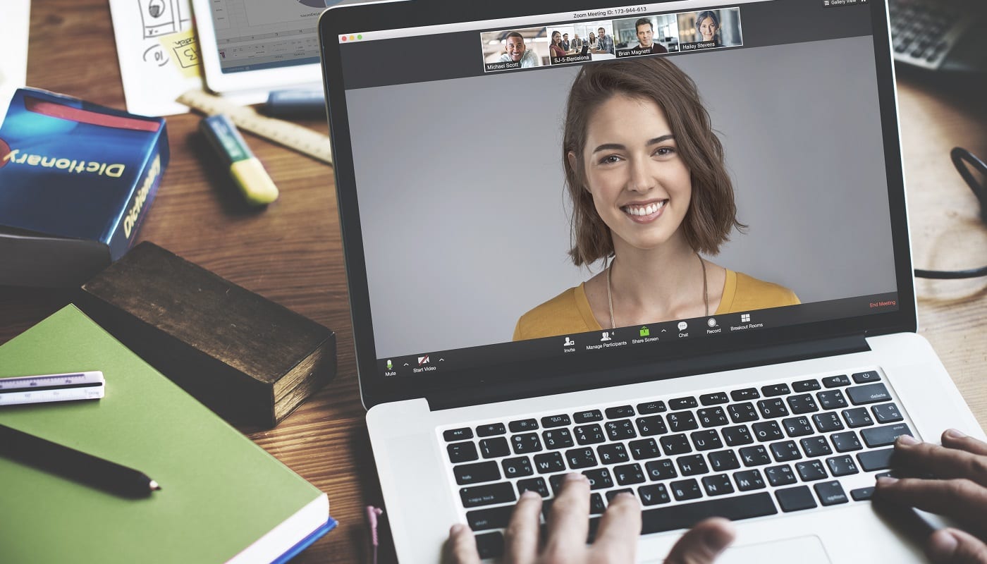 Thu phóng: Cách xem bản xem trước của Webcam của bạn khi bạn tham gia cuộc họp video