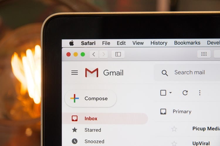 Come passare tra più firme di Gmail