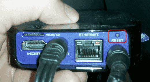 Cómo restablecer por hardware y por software el Roku