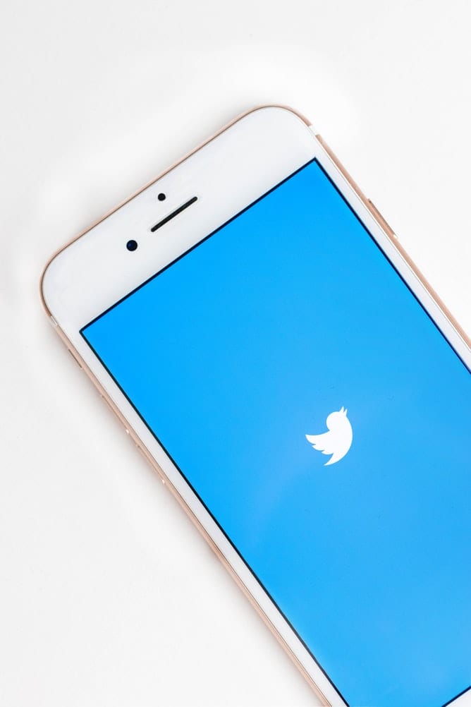 Comment suivre les utilisateurs de Twitter sans compte