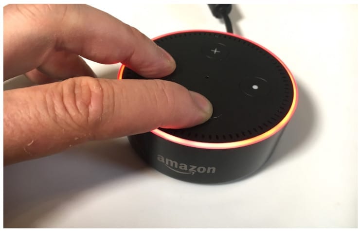 Amazon AlexaEchoまたはDotをリセットする方法