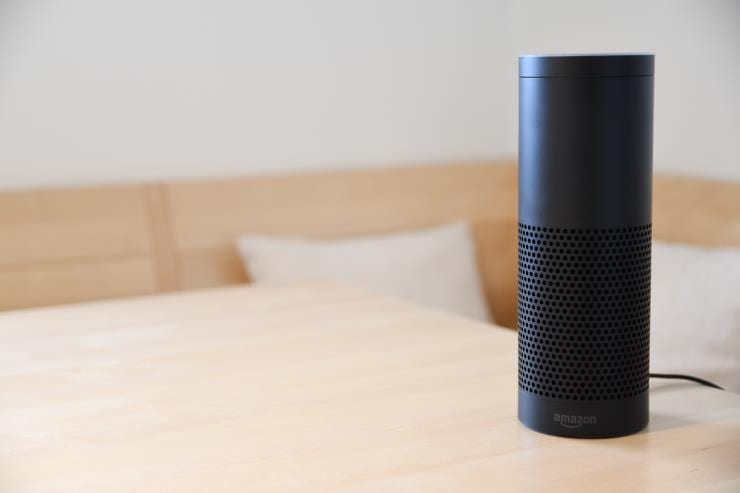 Como desativar o microfone no Amazon Alexa Echo ou Dot