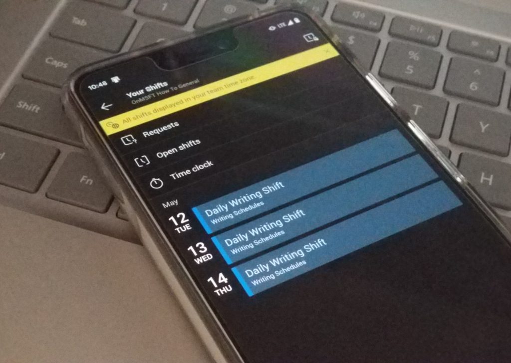 วิธีใช้และนำทาง Shifts ใน Microsoft Teams บน Android