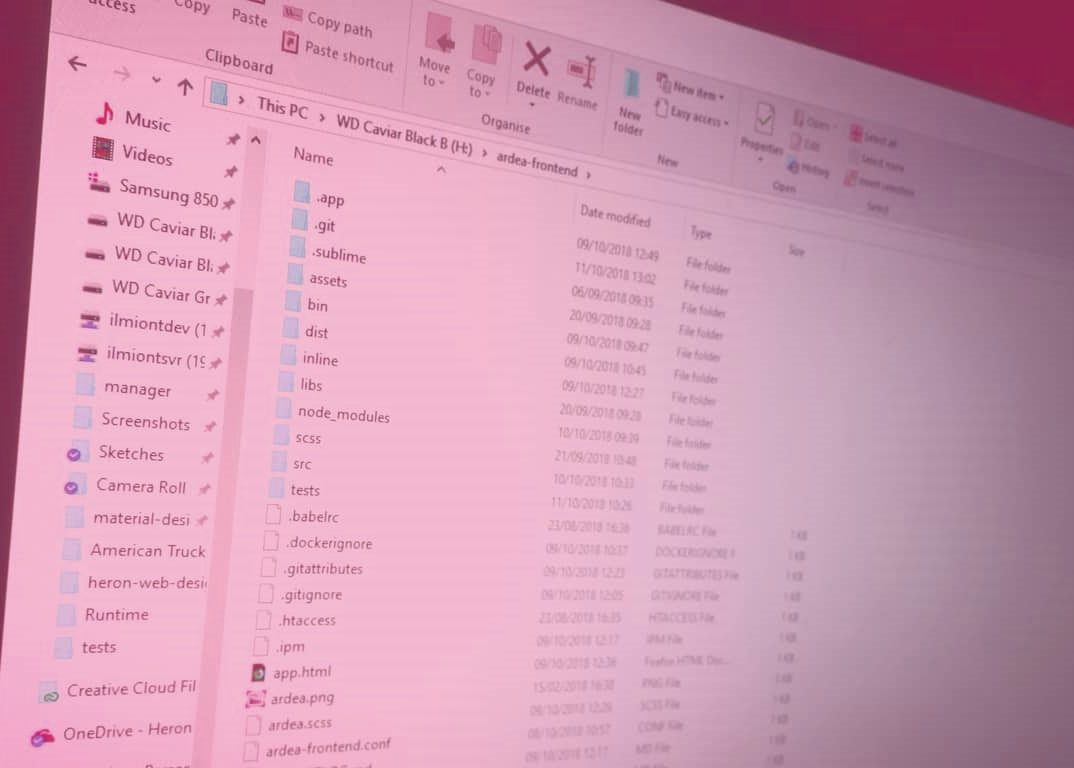 วิธีทำให้ Windows 10 File Explorer แสดงเส้นทางไดเร็กทอรีแบบเต็มในแถบชื่อเรื่อง