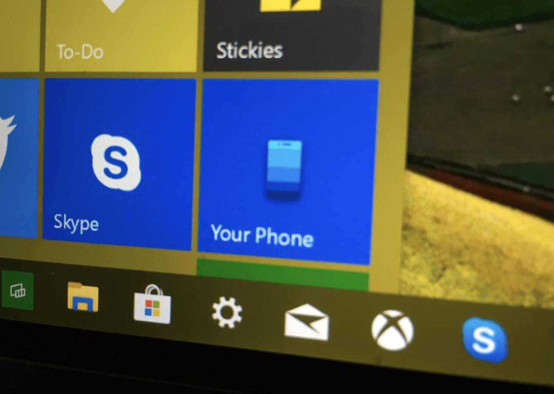 So richten Sie Ihr Telefon unter Windows 10 ein und verwenden es