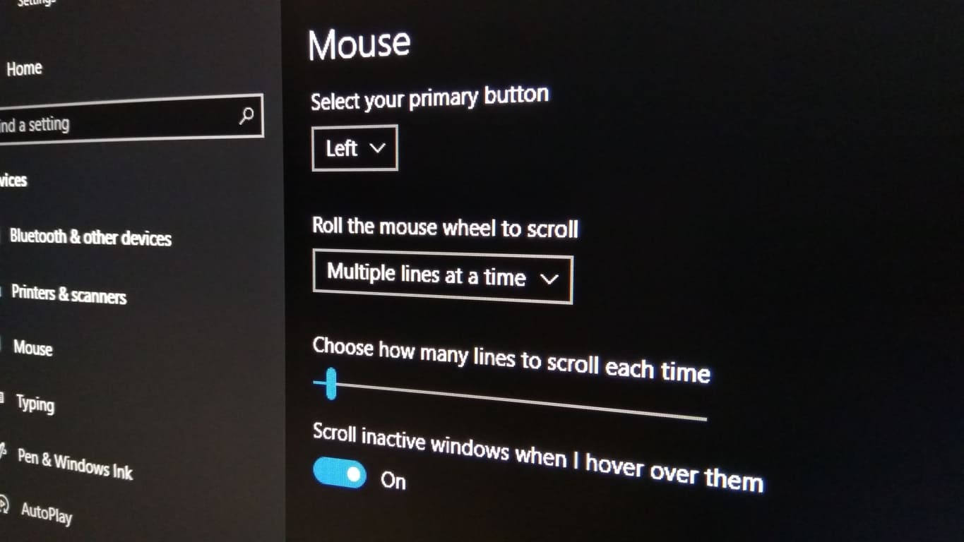 Cómo deshabilitar el desplazamiento de ventana inactivo en Windows 10