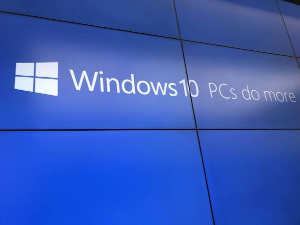 Como mostrar os segundos no relógio da barra de tarefas do Windows 10s