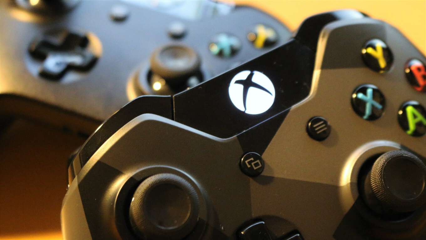 Cách cập nhật chương trình cơ sở bộ điều khiển Xbox One từ PC chạy Windows 10