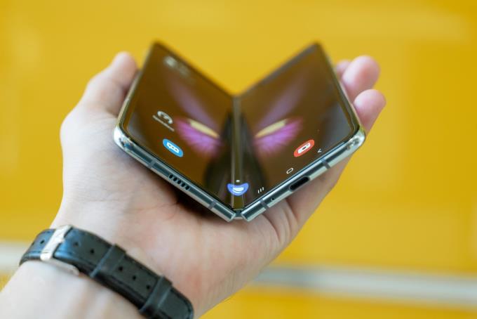 Samsung Galaxy Z Fold 2: PC에 연결하는 방법