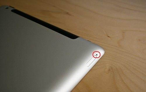 iPad: come inserire o rimuovere la scheda SIM