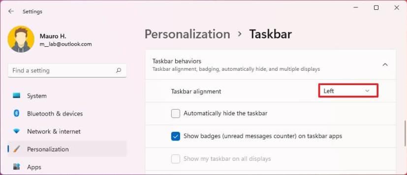 How to customize Taskbar on Windows 11