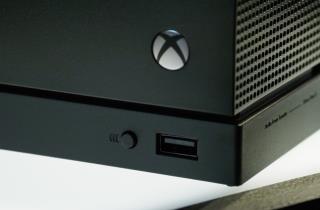 Phiên bản tiêu chuẩn Xbox One X hiện đã sẵn sàng để đặt hàng trước