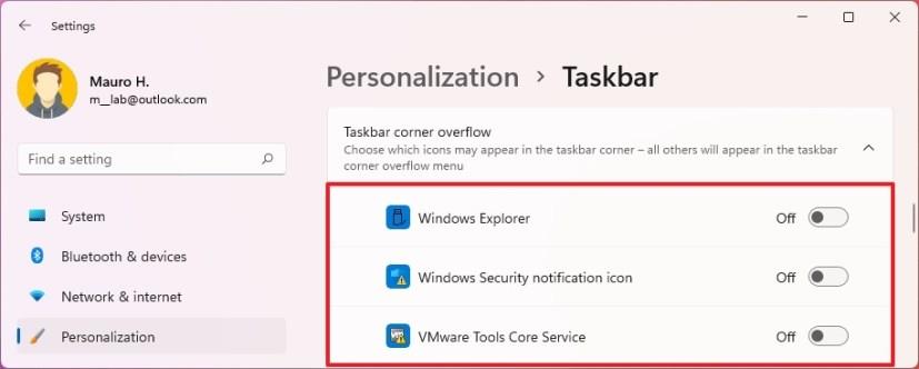 How to customize Taskbar on Windows 11