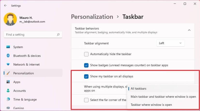 How to customize Taskbar on Windows 11