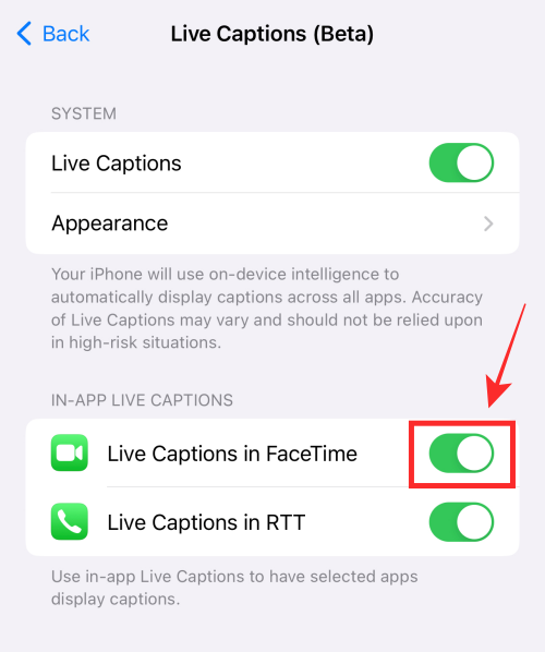 如何在 iOS 16 上啟用或禁用 FaceTime 上的實時字幕