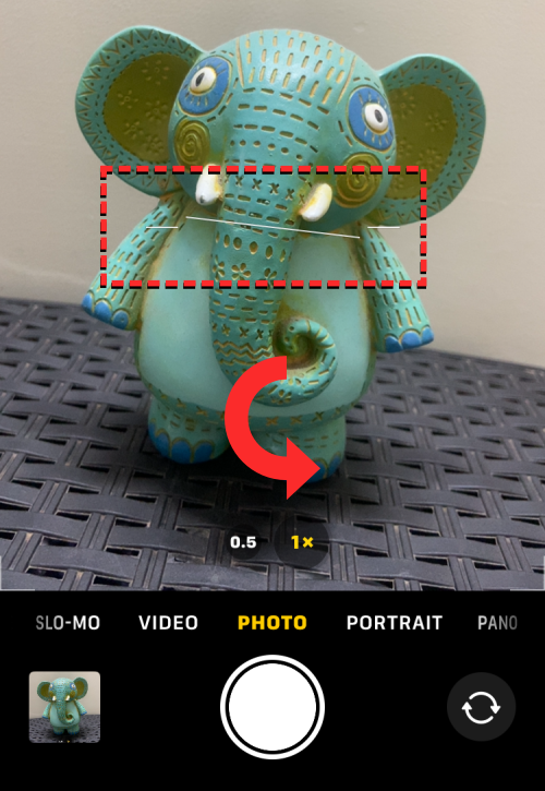 如何在 iOS 17 的相機內添加水平指示器
