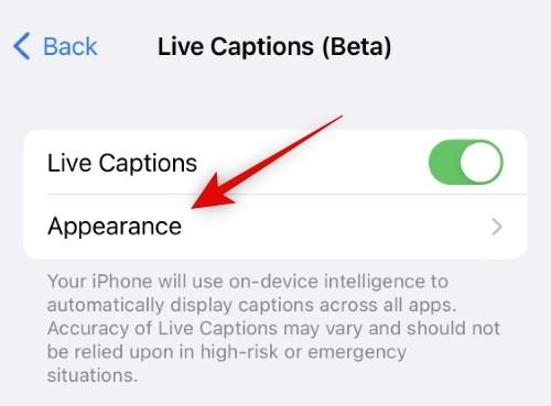 iOS 16を搭載したiPhoneでライブキャプションを有効にする方法