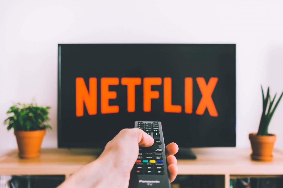 テレビで Netflix からログアウトする方法