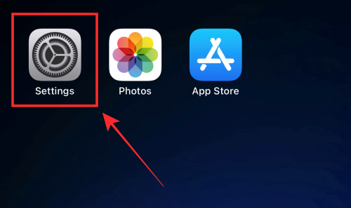 iOS 16のiPhoneでホーム画面の背景をぼかす方法