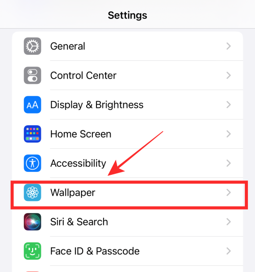 iOS 16のiPhoneでホーム画面の背景をぼかす方法