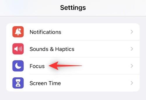 如何在 iOS 16 上的 iPhone 上使用焦點濾鏡