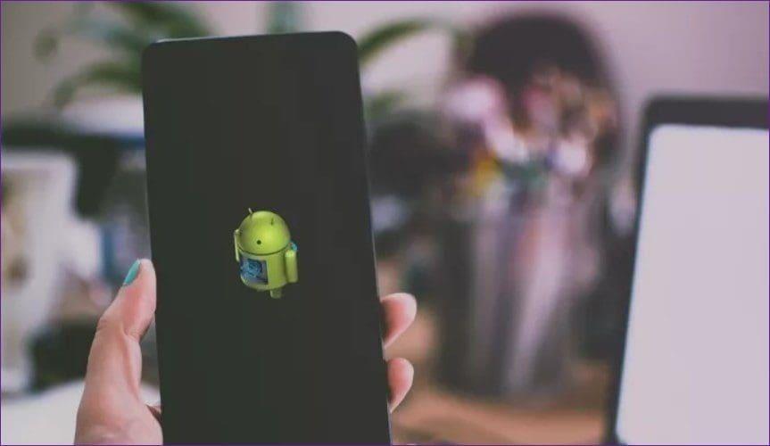 Android スマートフォンが起動画面でスタックする問題を解決する 8 つの方法