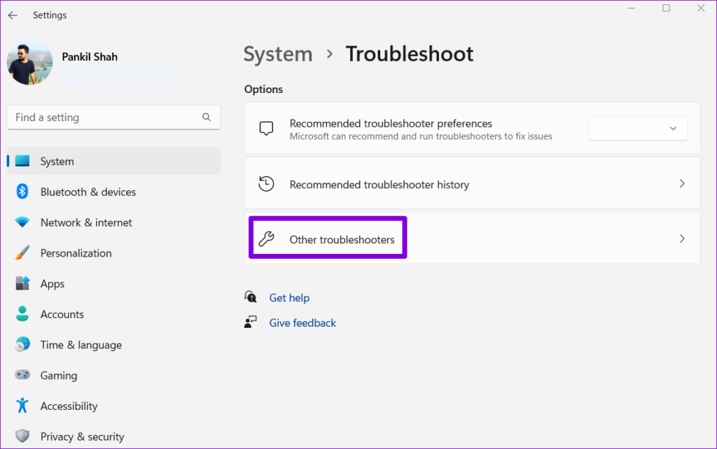 Le 7 principali correzioni per il dispositivo audio predefinito continuano a cambiare su Windows