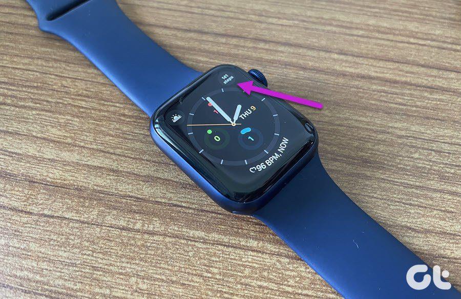 如何在 Apple Watch 錶盤上顯示步數