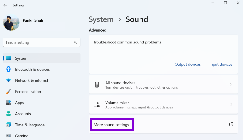 Le 7 principali correzioni per il dispositivo audio predefinito continuano a cambiare su Windows