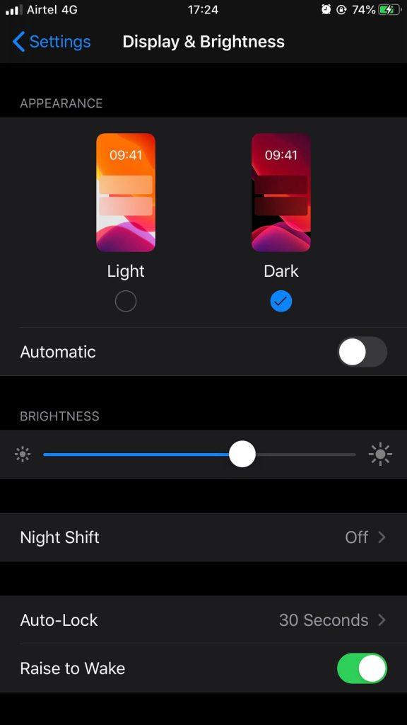 Come attivare la modalità oscura in iOS 13?