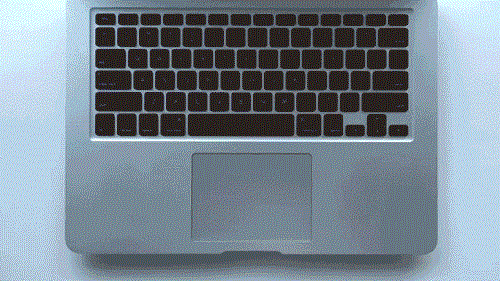 あなたの仕事を簡単で楽しいものにする8つの素晴らしいMacBookトラックパッドジェスチャー