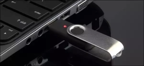 Cum să recuperați fișierele șterse de pe o unitate flash USB