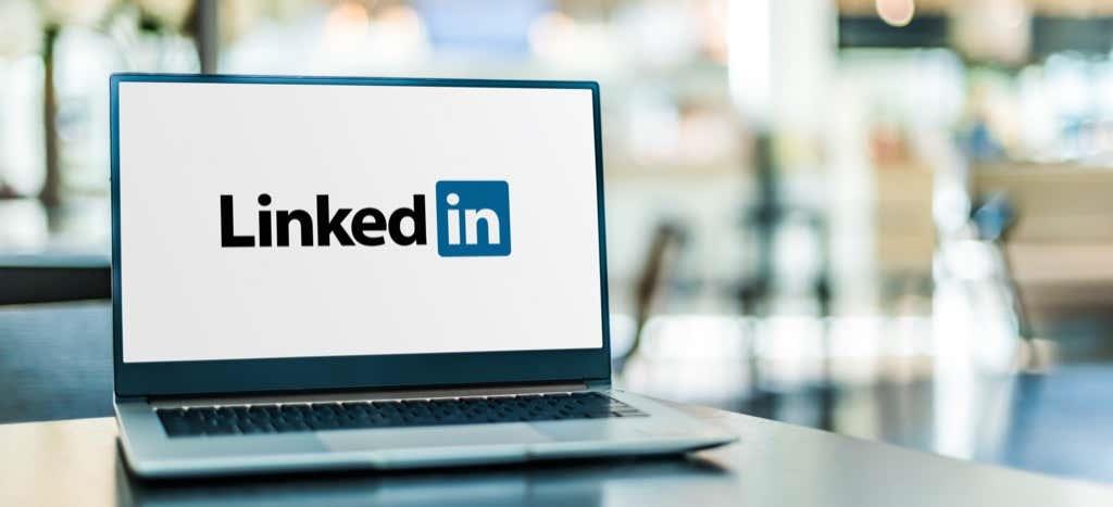 Funcția LinkedIn „Open to Work”: ar trebui să o utilizați?