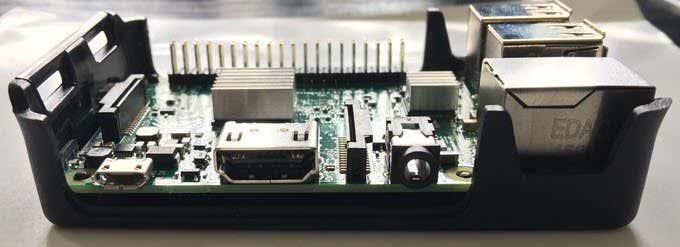 Raspberry Pi 3 Model B を使い始める方法