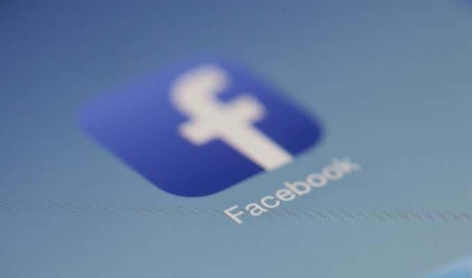 Come disattivare un account Facebook invece di eliminarlo