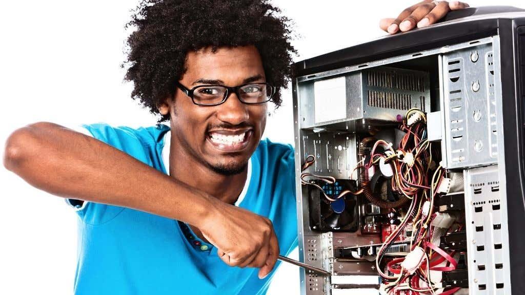 8 alternativas mais baratas ao Geek Squad para consertar seu computador