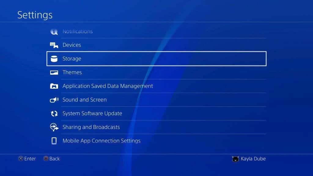 Come eliminare i dati di gioco su PS4