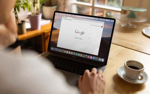 Cum să ștergeți căutările populare pe Google