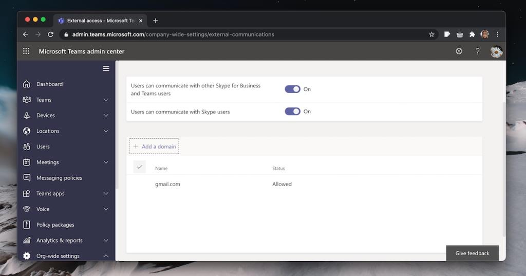 Microsoft Teams: chat cu utilizatori externi fără a adăuga ca invitat